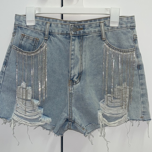 Shorts - Picture 4 of 4